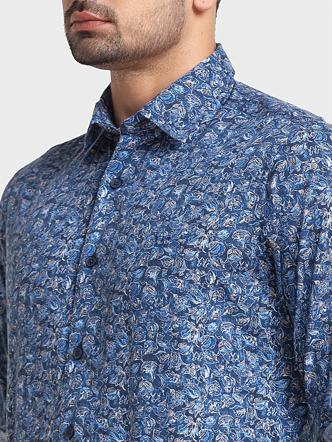 Men Blue Tailored Fit Print Cotton Full Sleeve Shirts