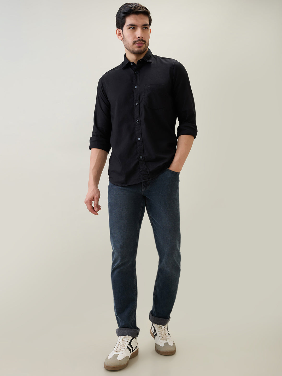 Colorplus Men Grey Plain Mid Rise Slim Fit Cotton Blend Jeans