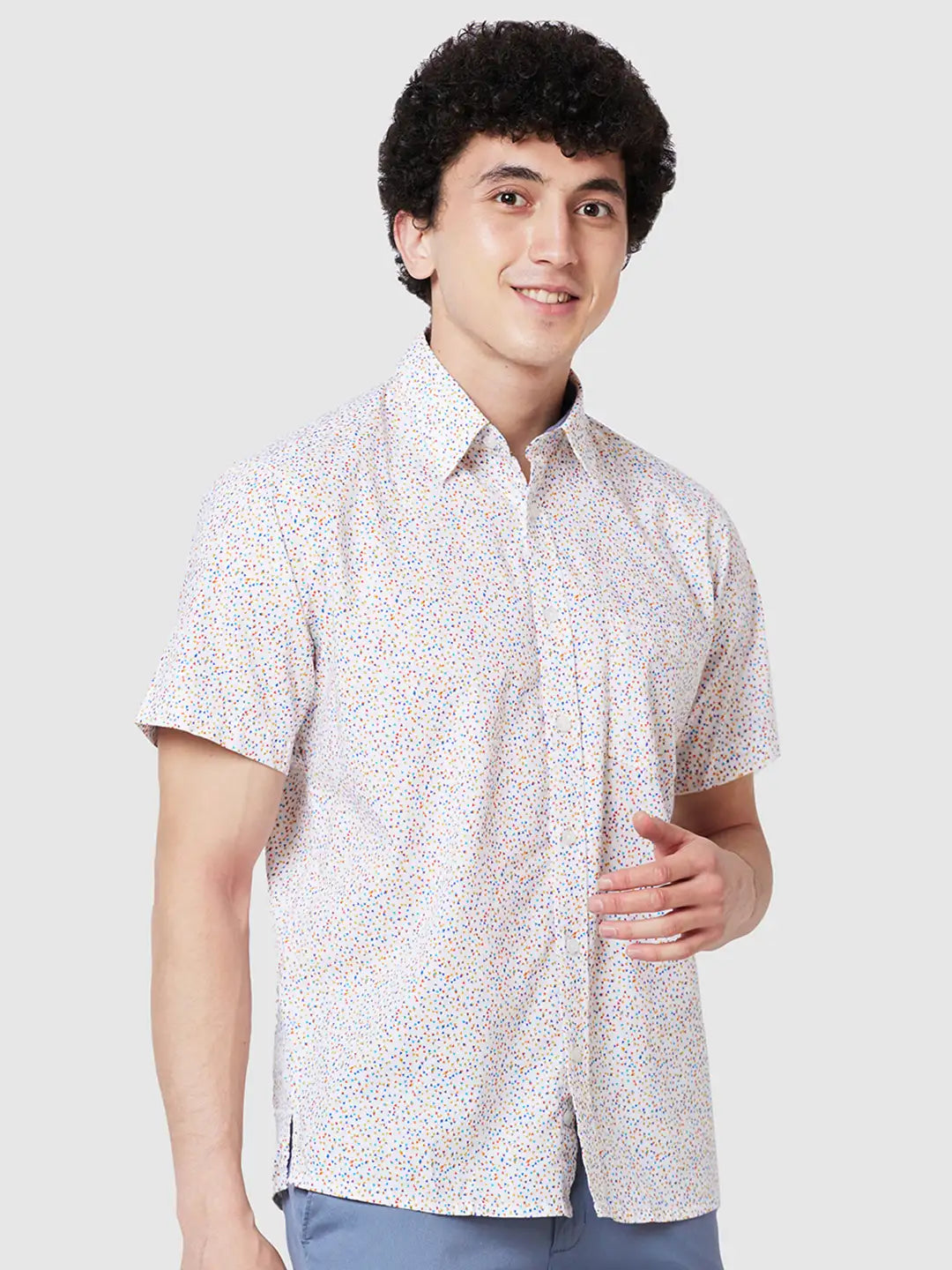 Men White Classic Fit Print Cotton Half Sleeve Shirts