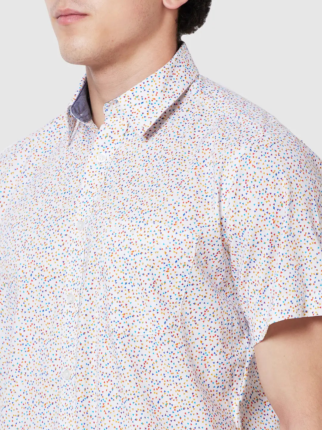 Men White Classic Fit Print Cotton Half Sleeve Shirts