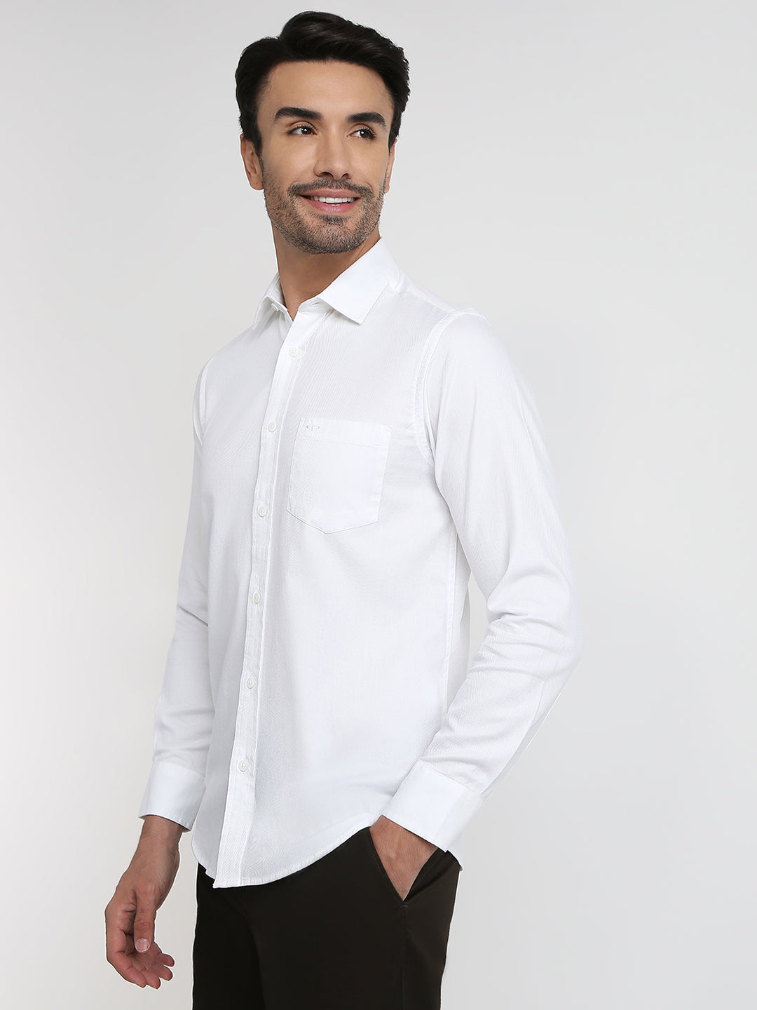 Colorplus Men White Solid Slim Fit Cotton Full Sleeve Casual Shirt