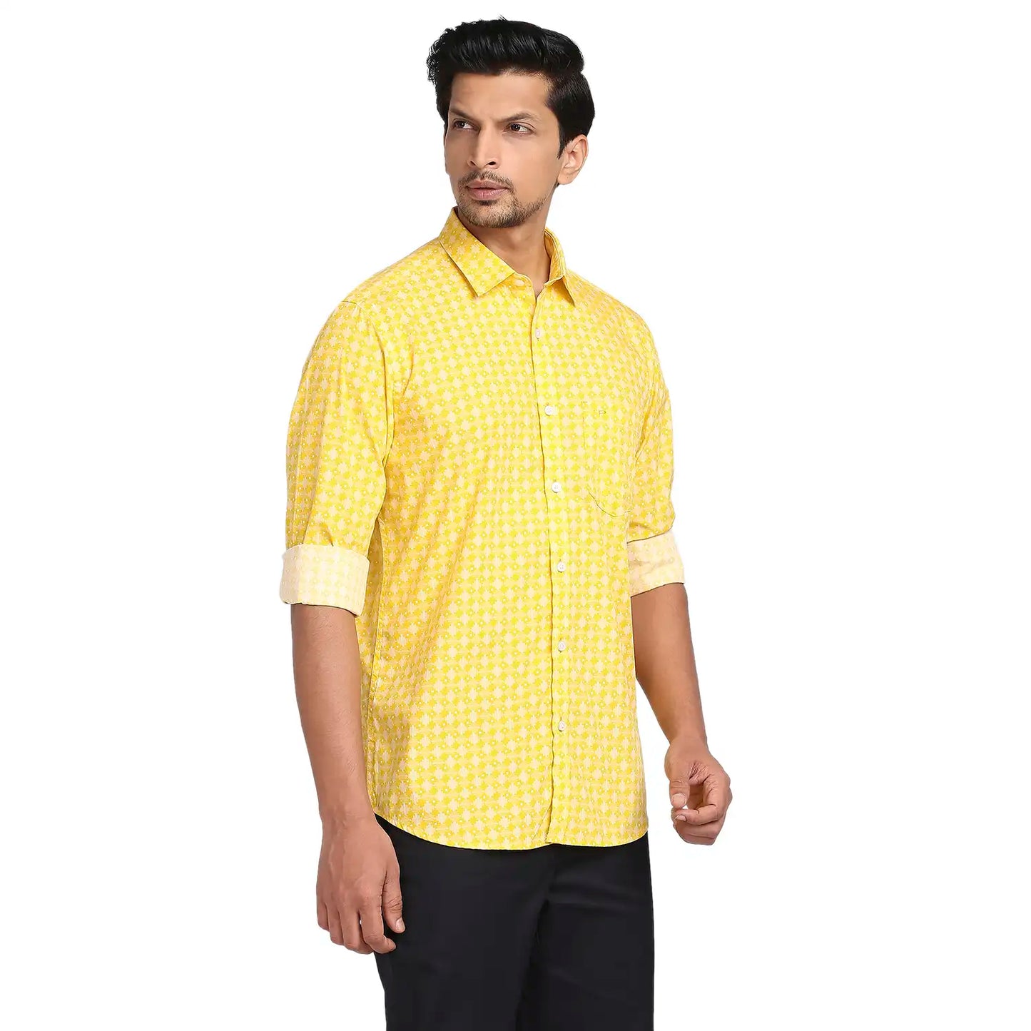 Men Yellow Tailored Fit Print Cotton Full Sleeve Shirts