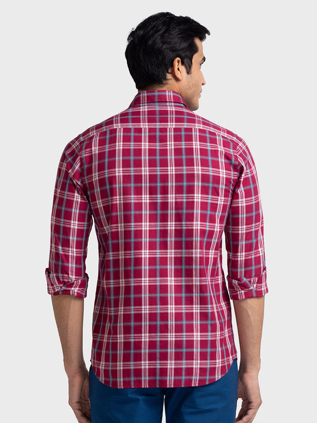 Colorplus Men Red Checkered Tailored Fit Full Sleeve Spread Collar Shirt