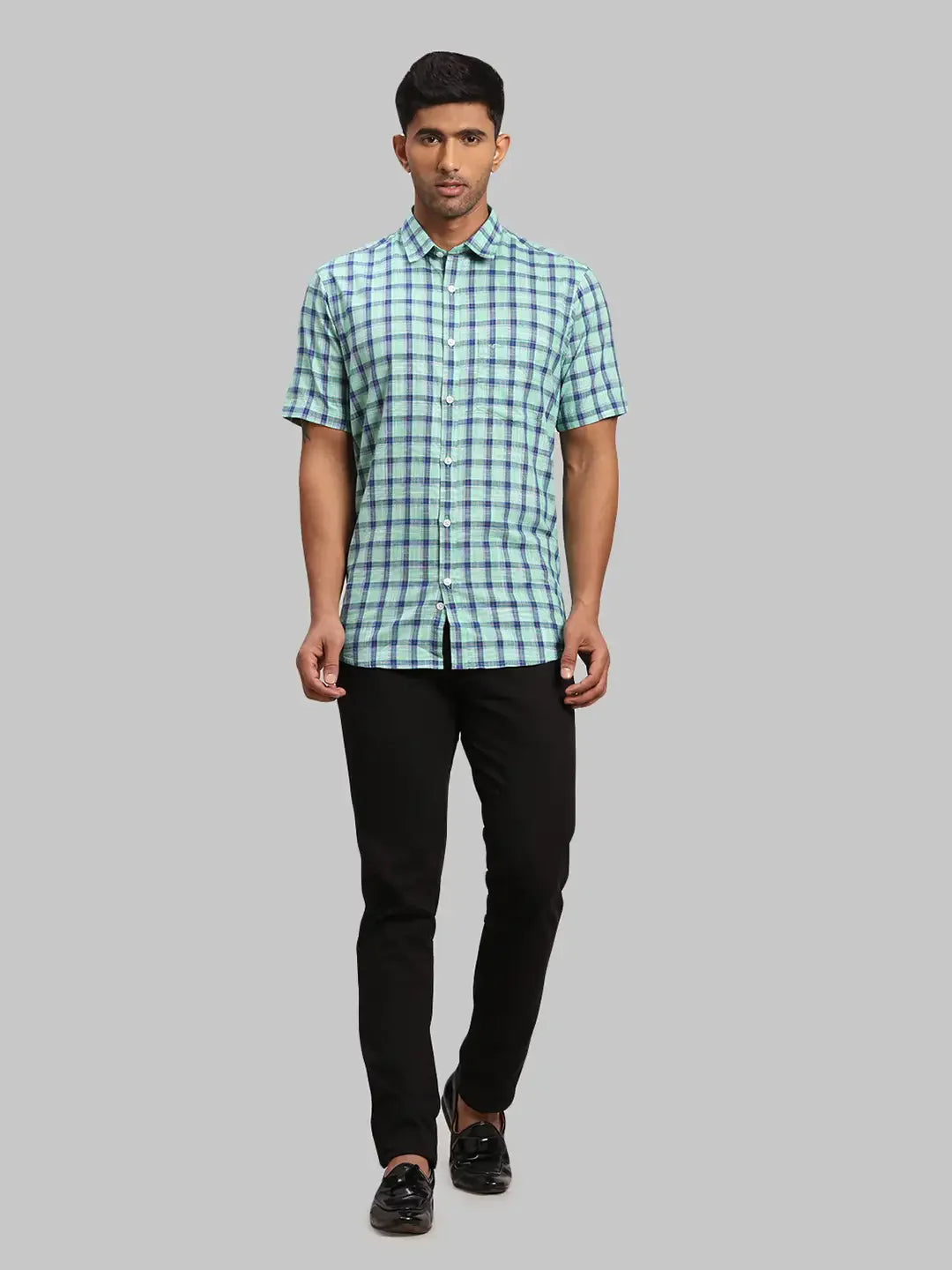 Men Green Tailored Fit Checks Cotton Half Sleeve Shirts