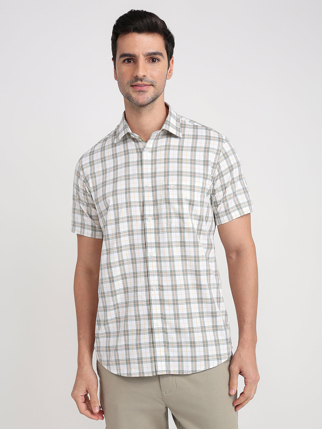 Colorplus Men White Checks Regular Fit Cotton Half Sleeve Casual Shirt