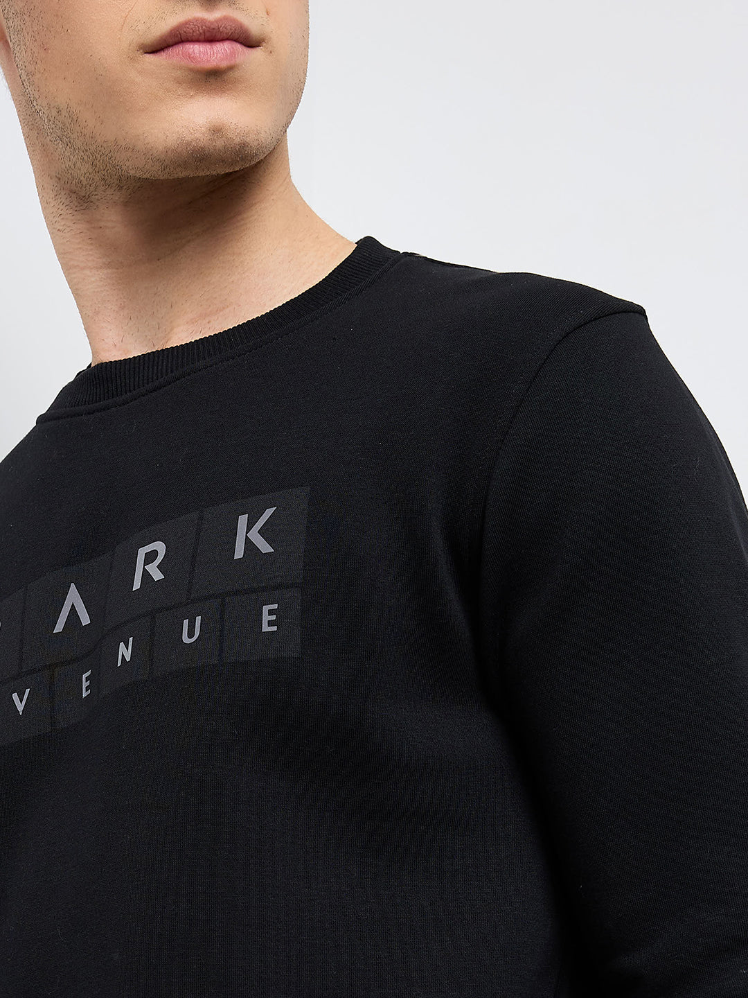 Park Avenue Men Black Printed Slim Fit Cotton Blend Round Neck Collar Sweatshirt