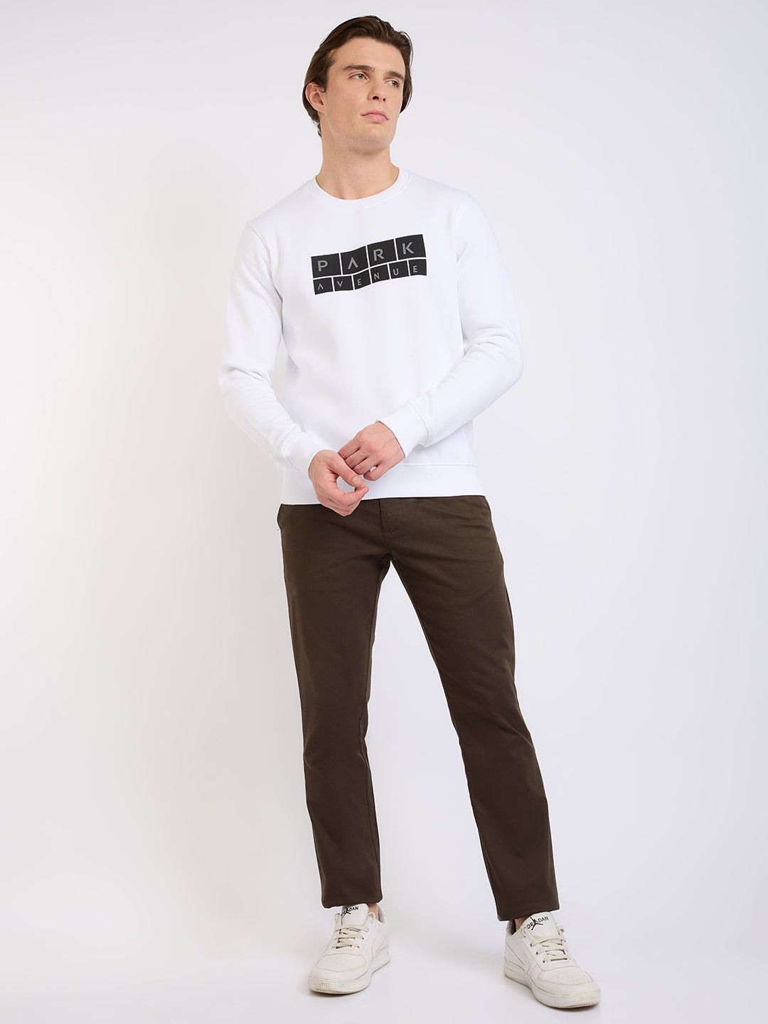 Park Avenue Men White Printed Slim Fit Cotton Blend Round Neck Collar Sweatshirt
