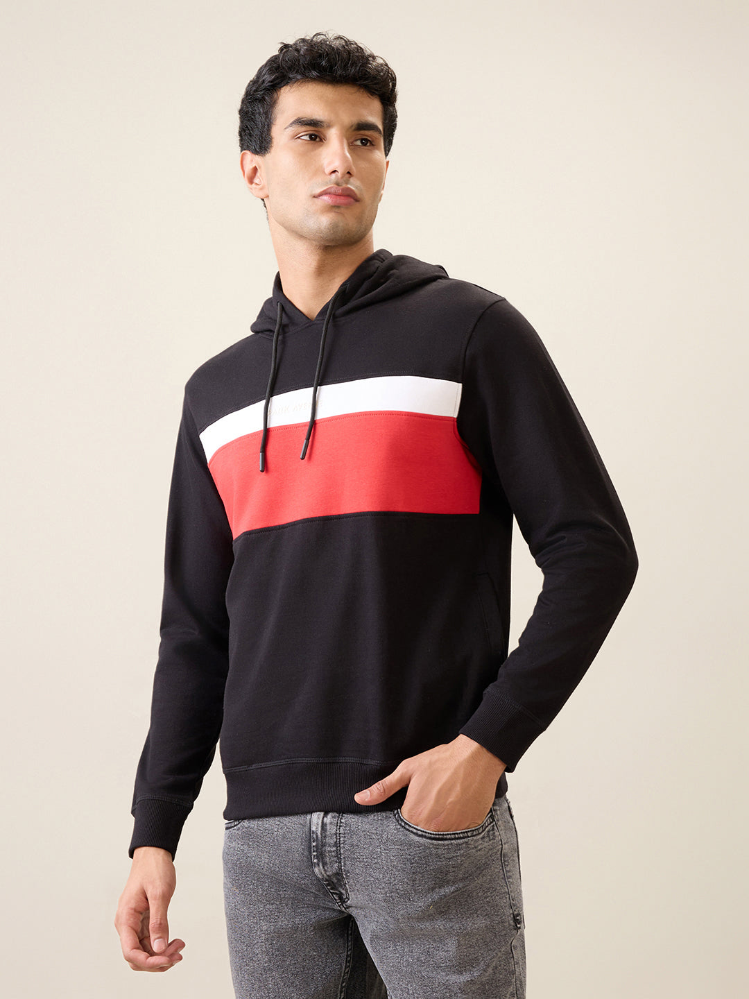 Park Avenue Men Black Cut & Sew Slim Fit Cotton Blend Sweatshirt