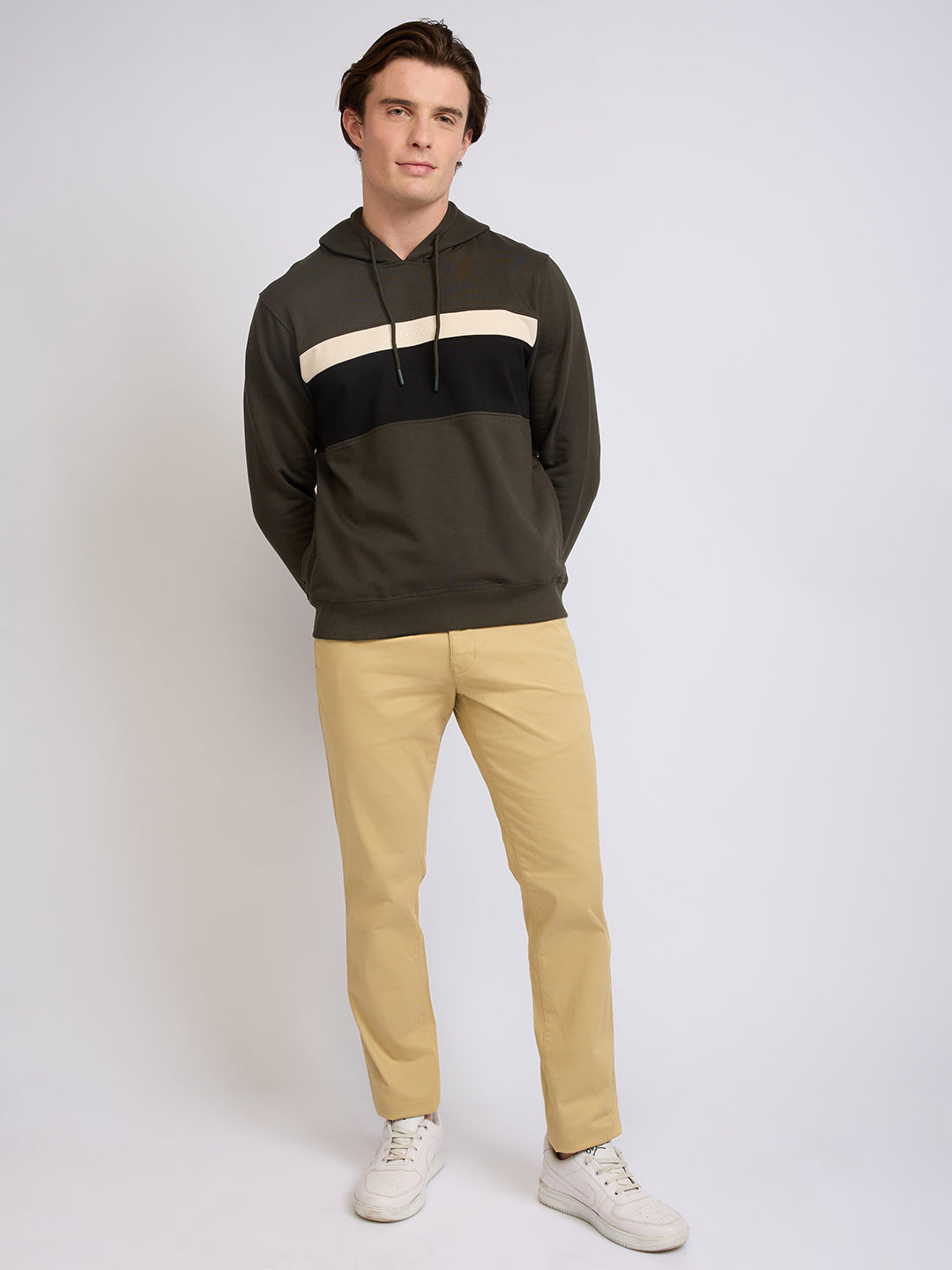 Park Avenue Men Green Cut & Sew Slim Fit Cotton Blend Sweatshirt
