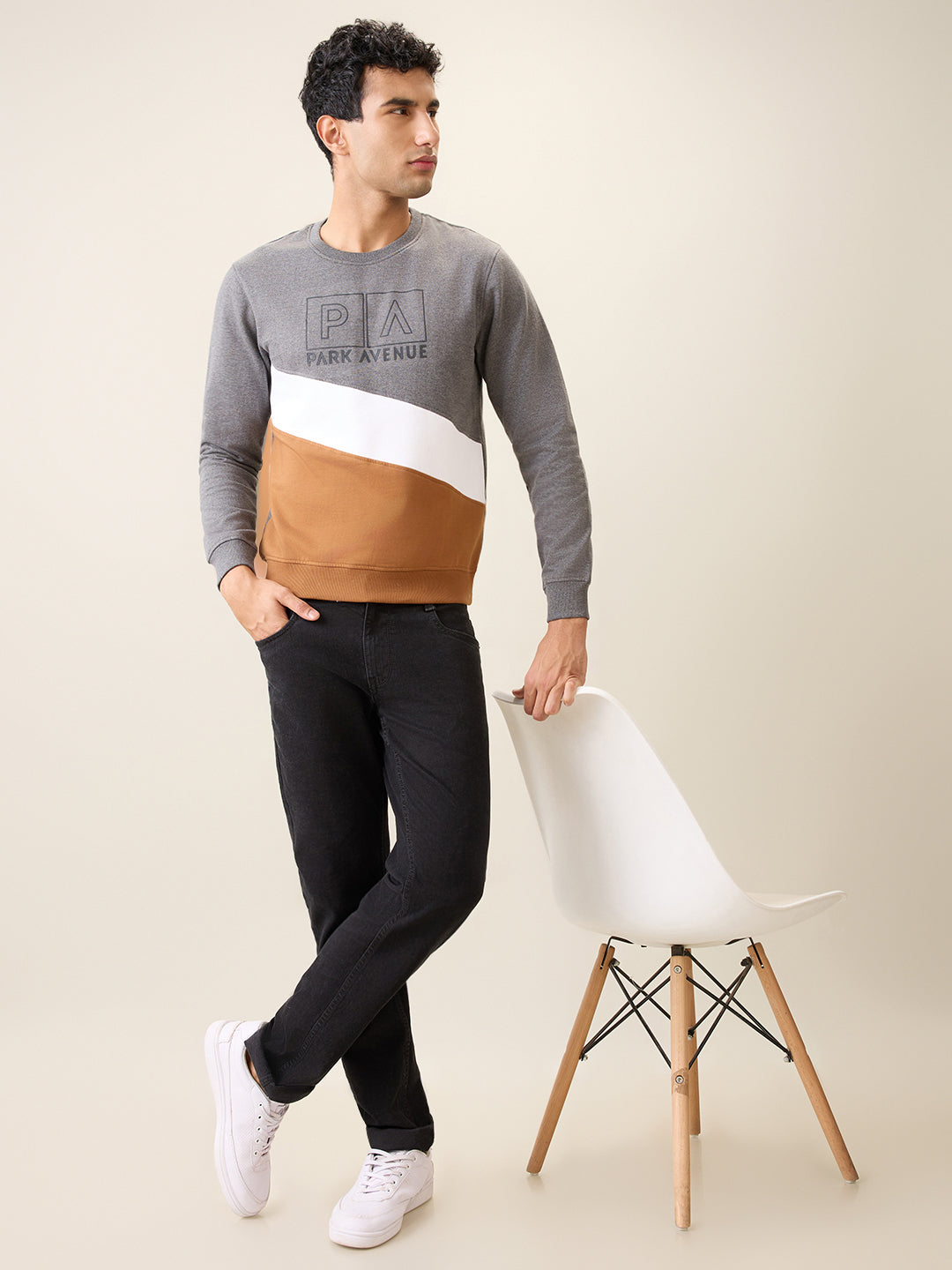 Park Avenue Men Black Cut & Sew Slim Fit Cotton Blend Crew Neck Collar Sweatshirt