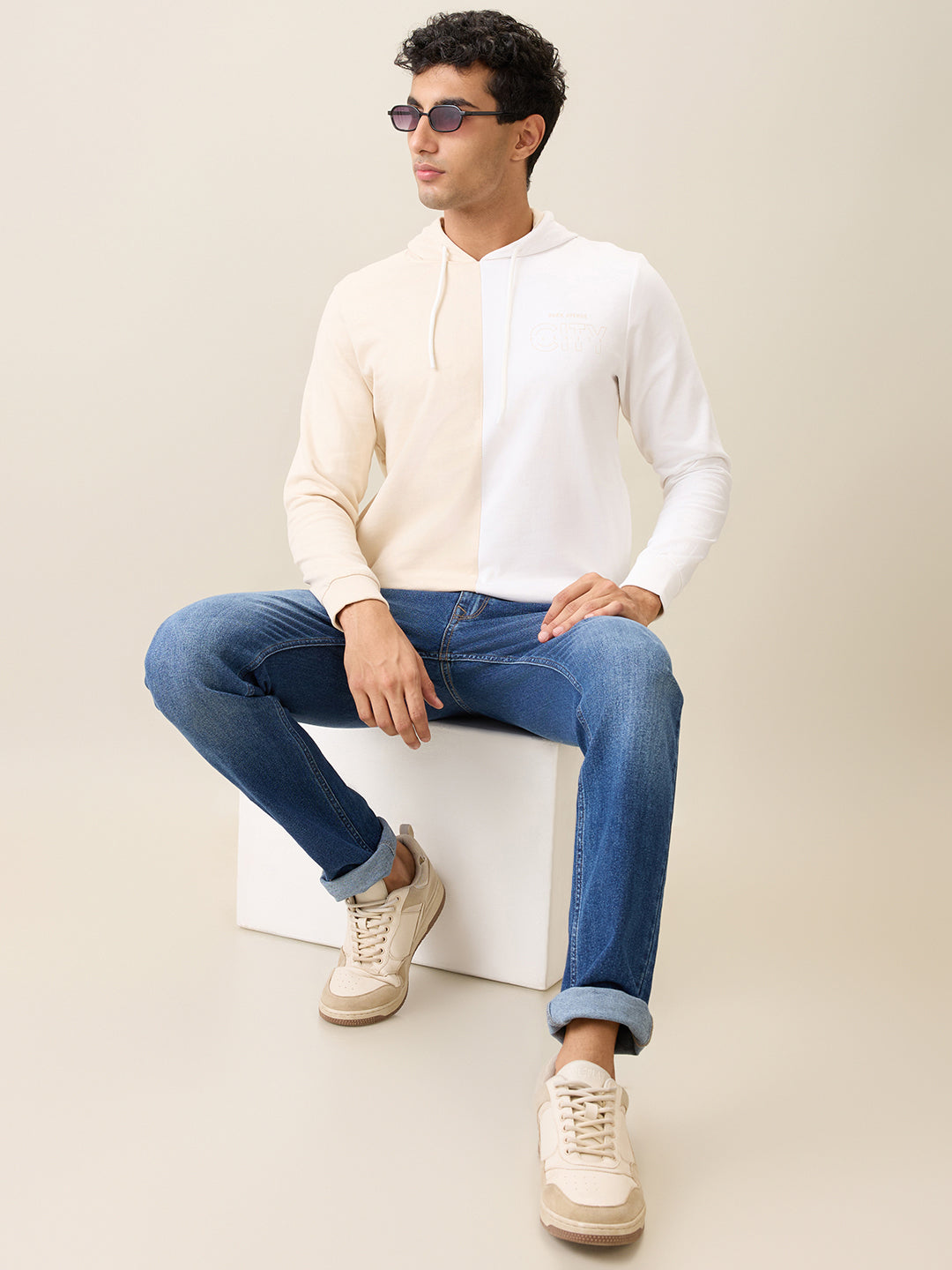 Park Avenue Men Brown Cut & Sew Slim Fit Cotton Blend Sweatshirt