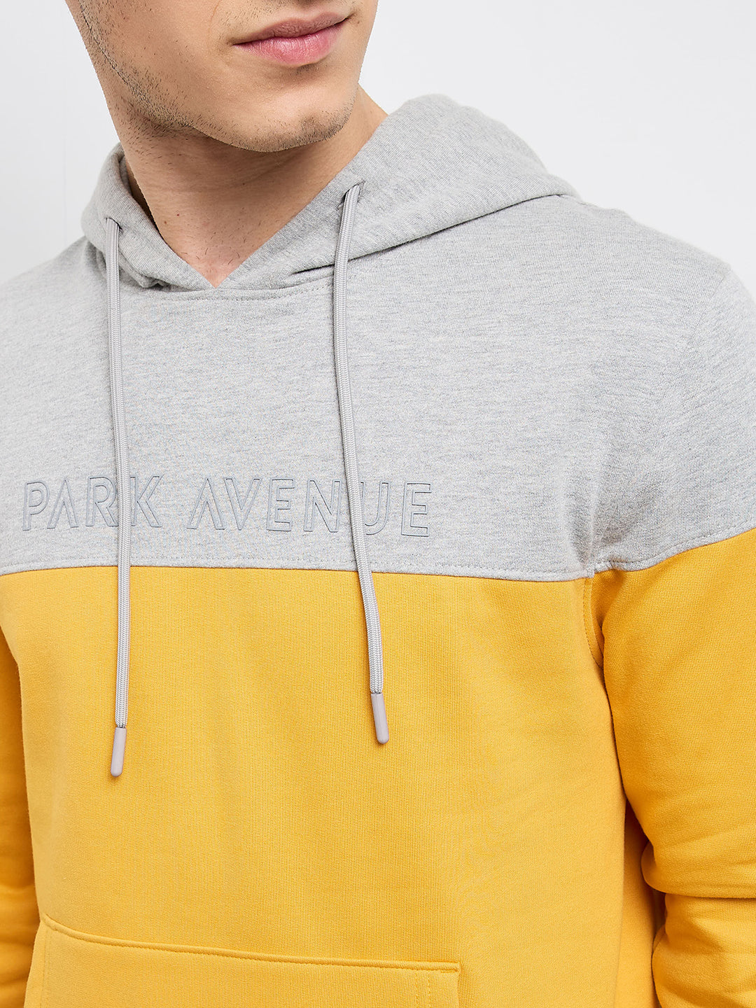 Park Avenue Men Yellow Cut & Sew Slim Fit Cotton Blend Sweatshirt