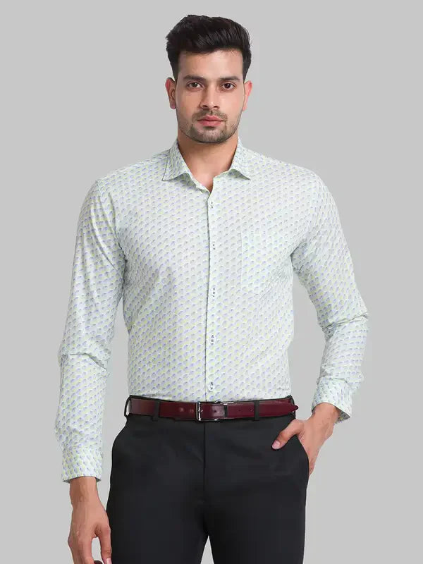 Men Green Slim Fit Print Cotton Shirts