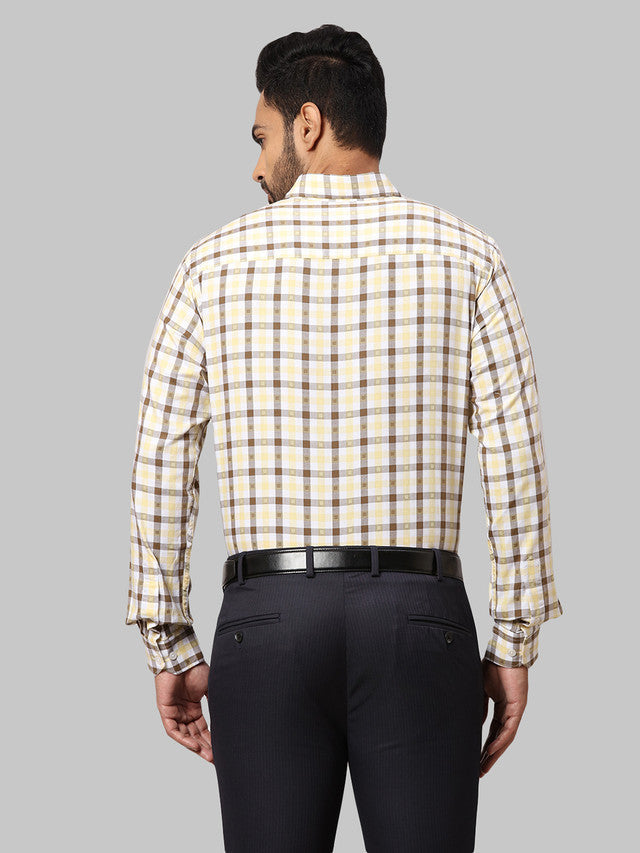 Park Avenue Men Brown Checkered Slim Fit Full Sleeve Cut Away Collar Shirt