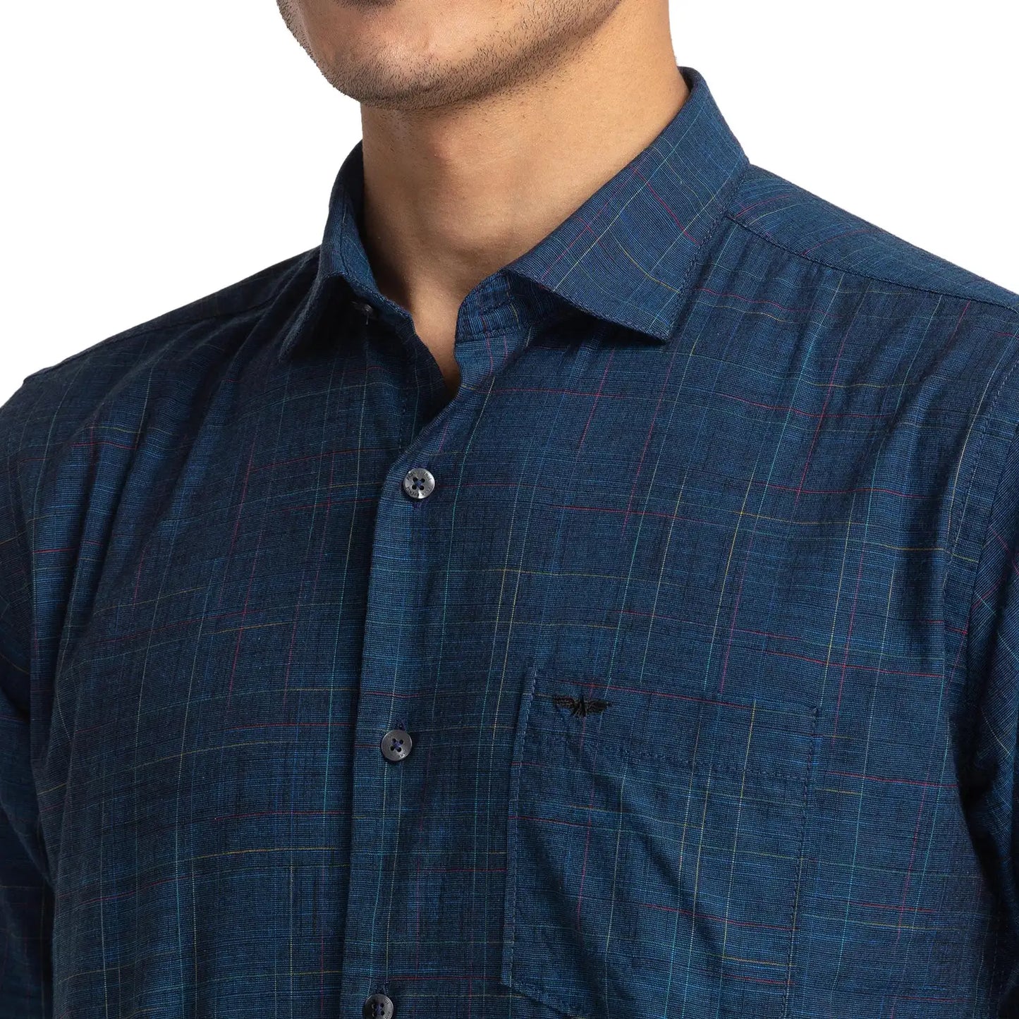 Men Blue Slim Fit Two Tone Cotton Cut Away Collar Shirts