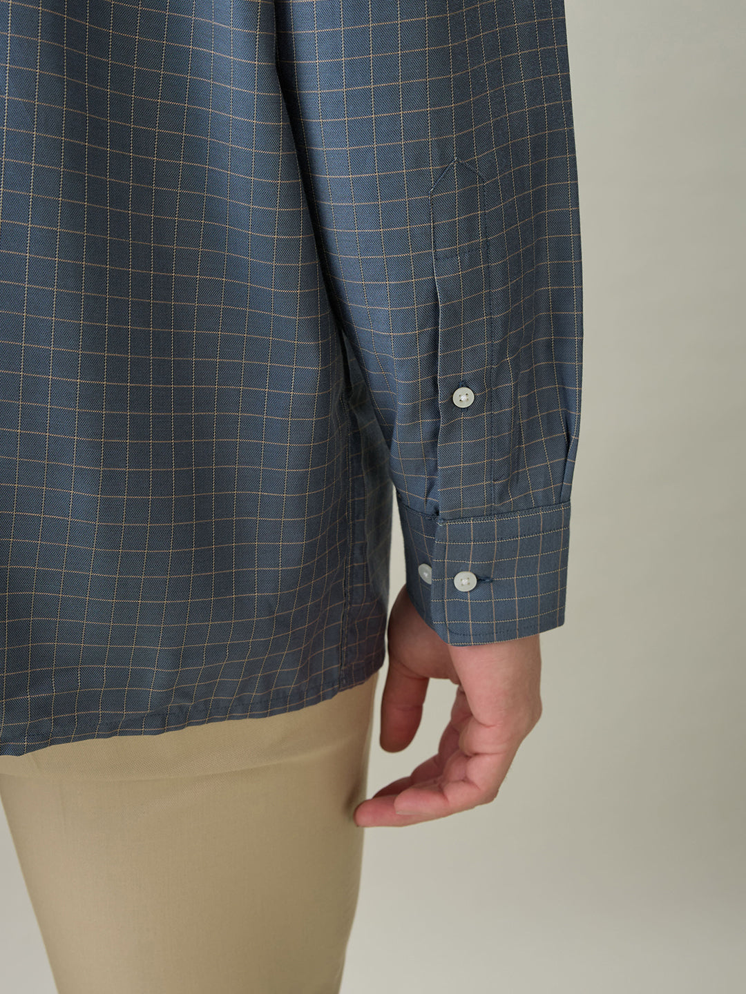 Park Avenue Men Blue Structure Regular Fit Cotton Blend Formal Shirt