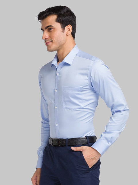 Park Avenue Men Blue Slim Fit Solid Cutaway Collar Shirt