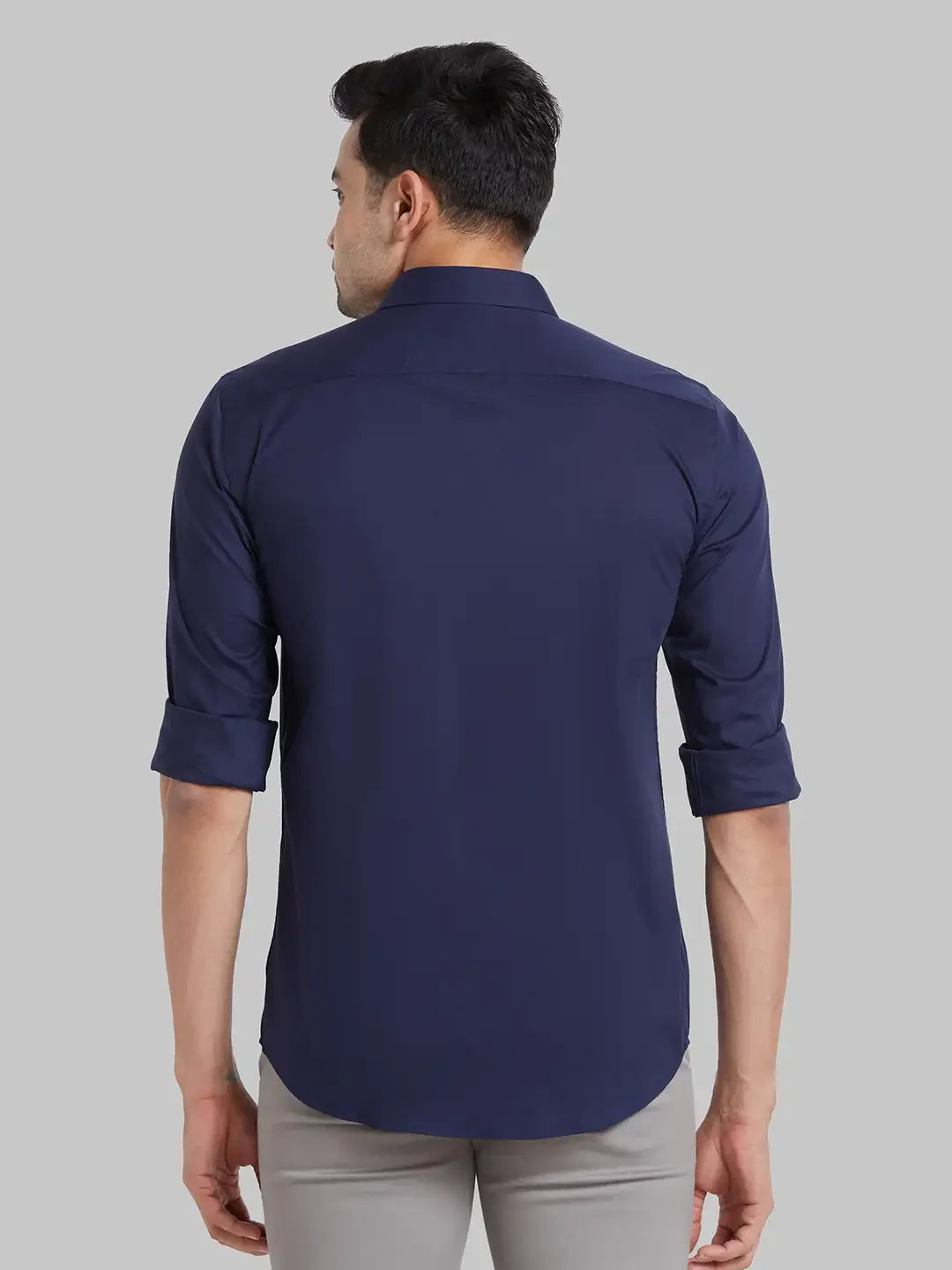 Men Blue Slim Fit Solid Cotton Blend Shirts