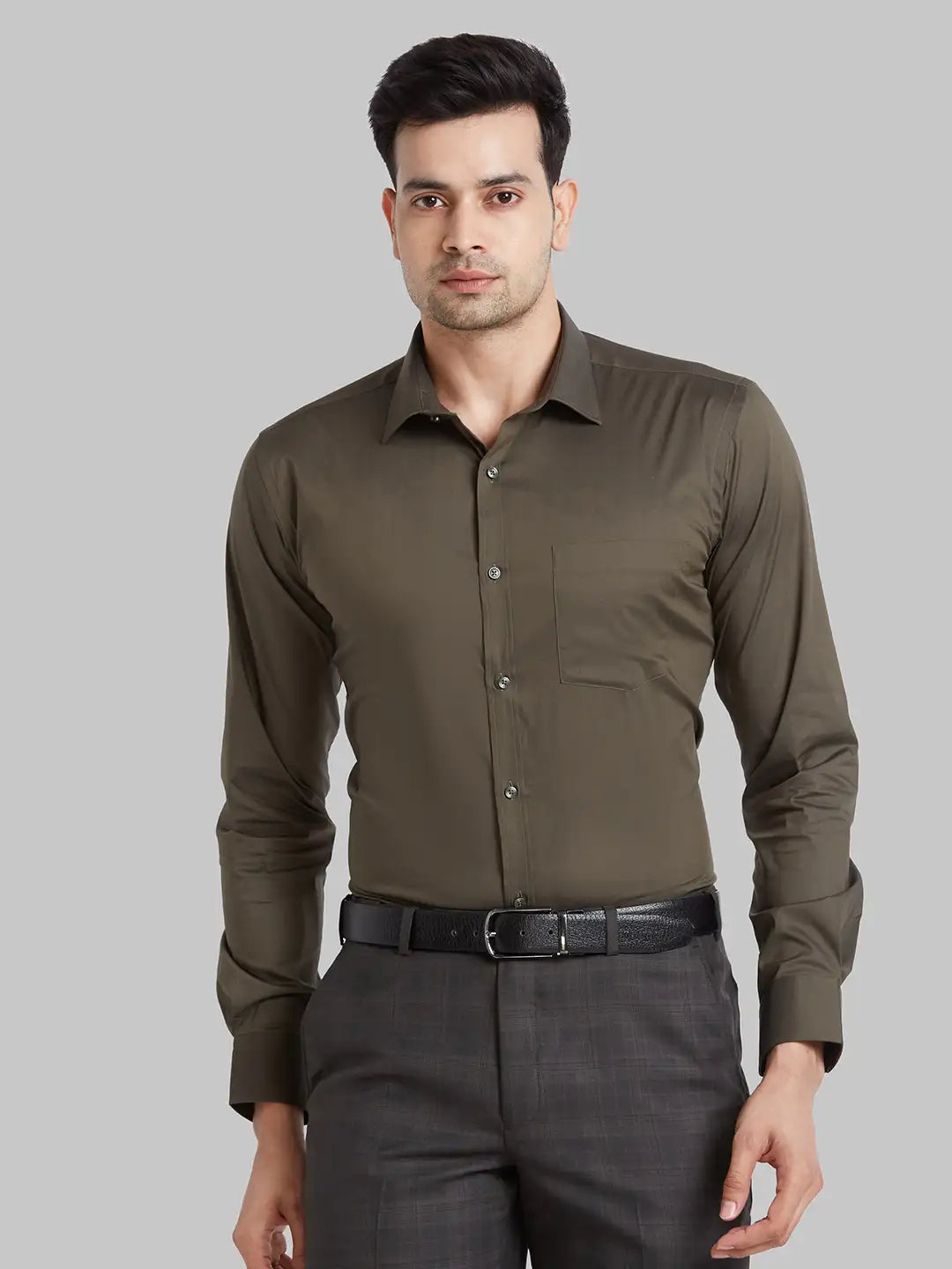 Men Green Slim Fit Solid Cotton Blend Shirts