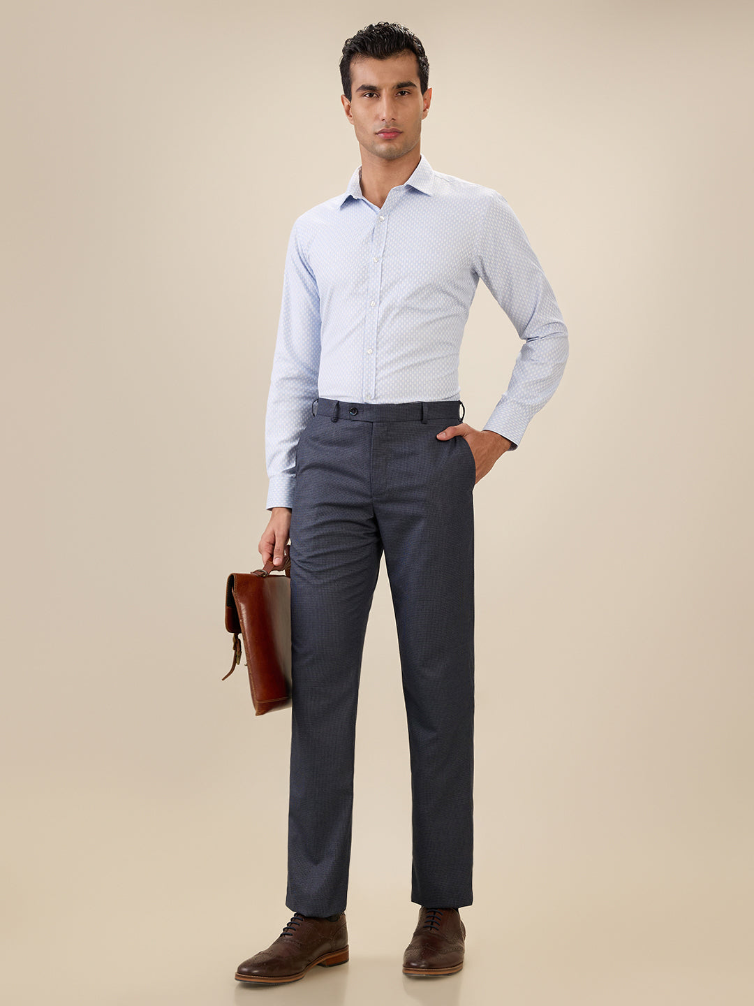 Park Avenue Men Blue Checks Slim Fit Polyester Blend Full Sleeve Formal Shirt