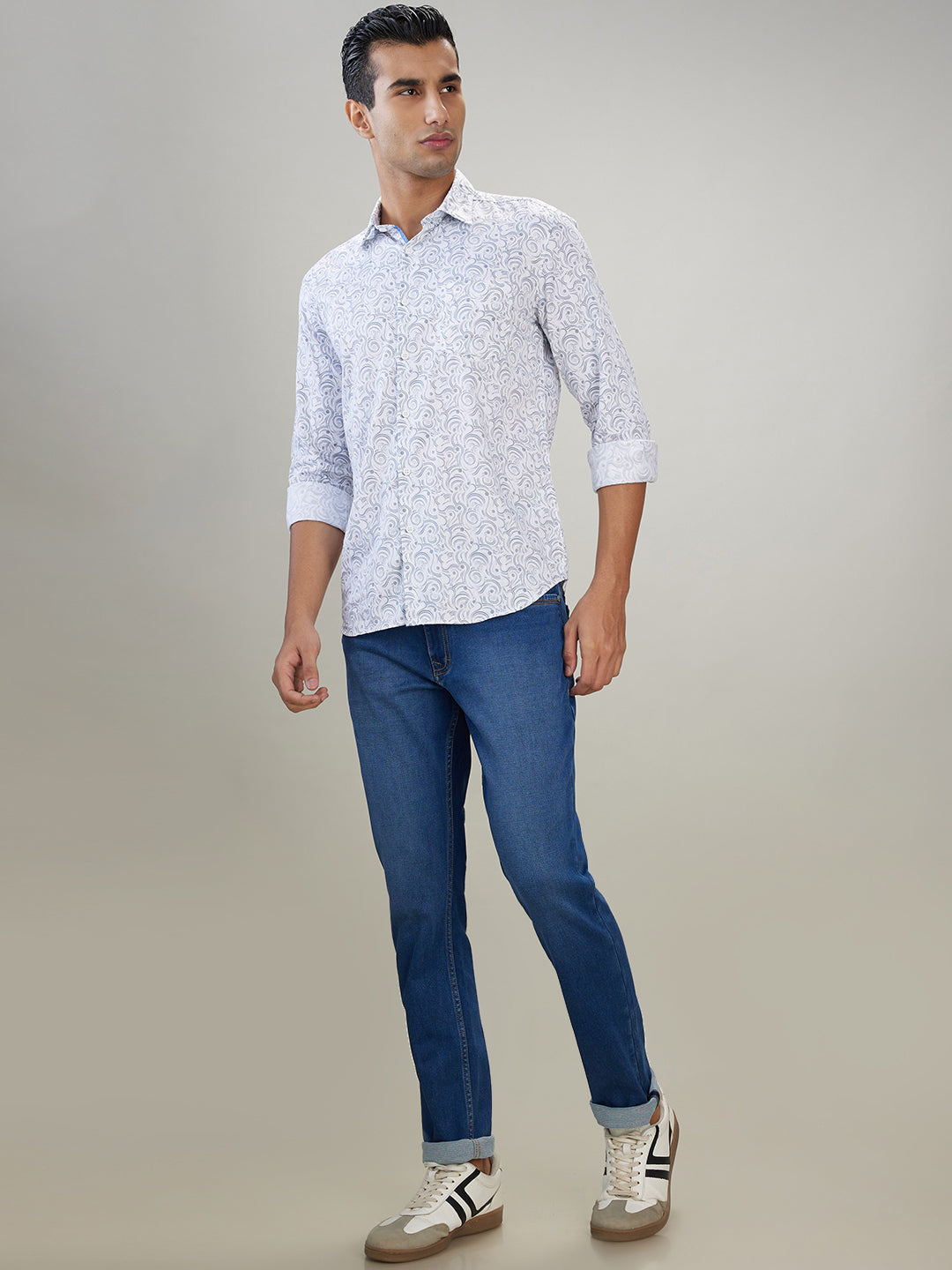 Raymond Men Blue Solid Slim Fit Cotton Blend Jeans