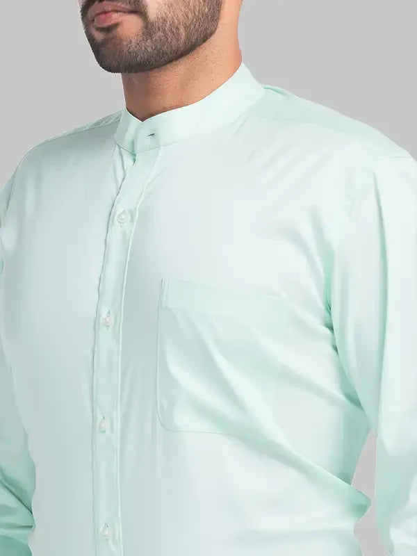 Men Green Contemporary Fit Solid Polyester Blend Full Sleeve Shirts