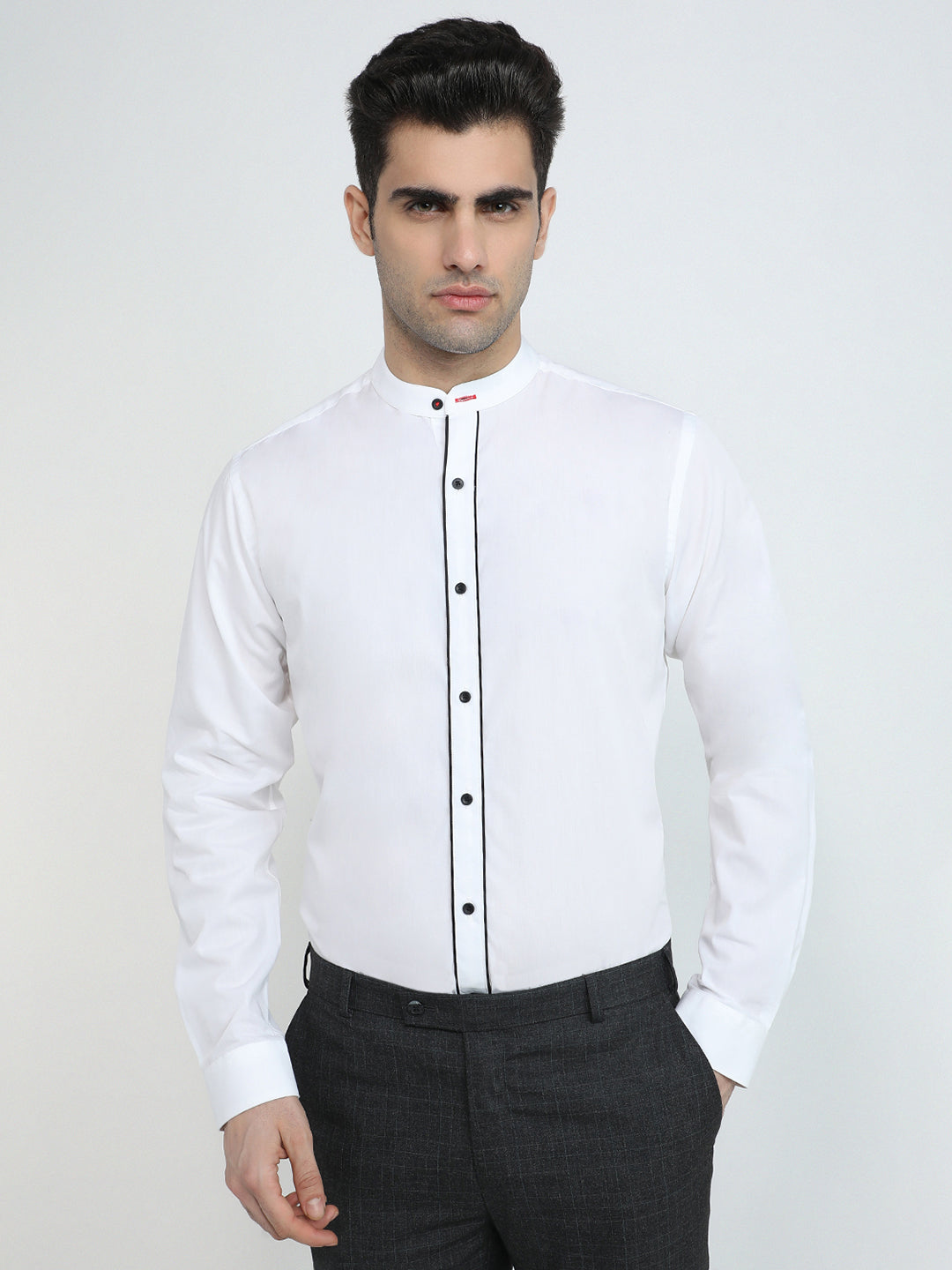 Raymond Men White Solid Slim Fit Cotton Full Sleeve Formal Shirt
