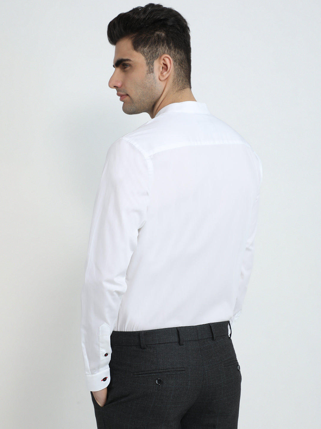 Raymond Men White Solid Slim Fit Cotton Full Sleeve Formal Shirt