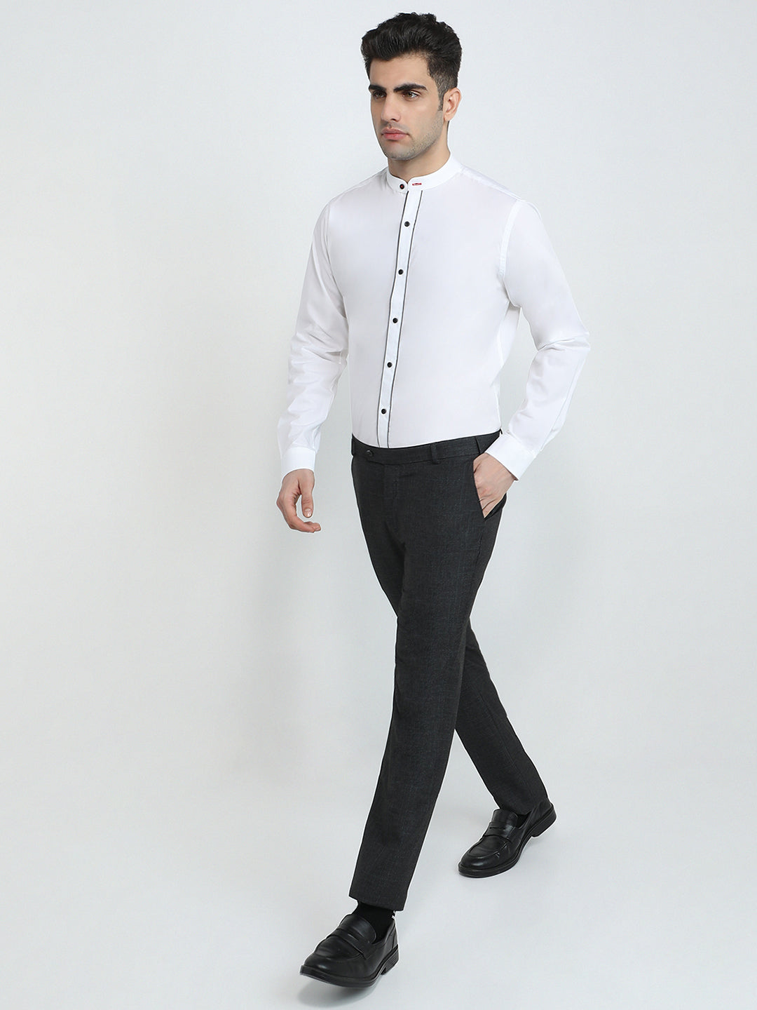 Raymond Men White Solid Slim Fit Cotton Full Sleeve Formal Shirt