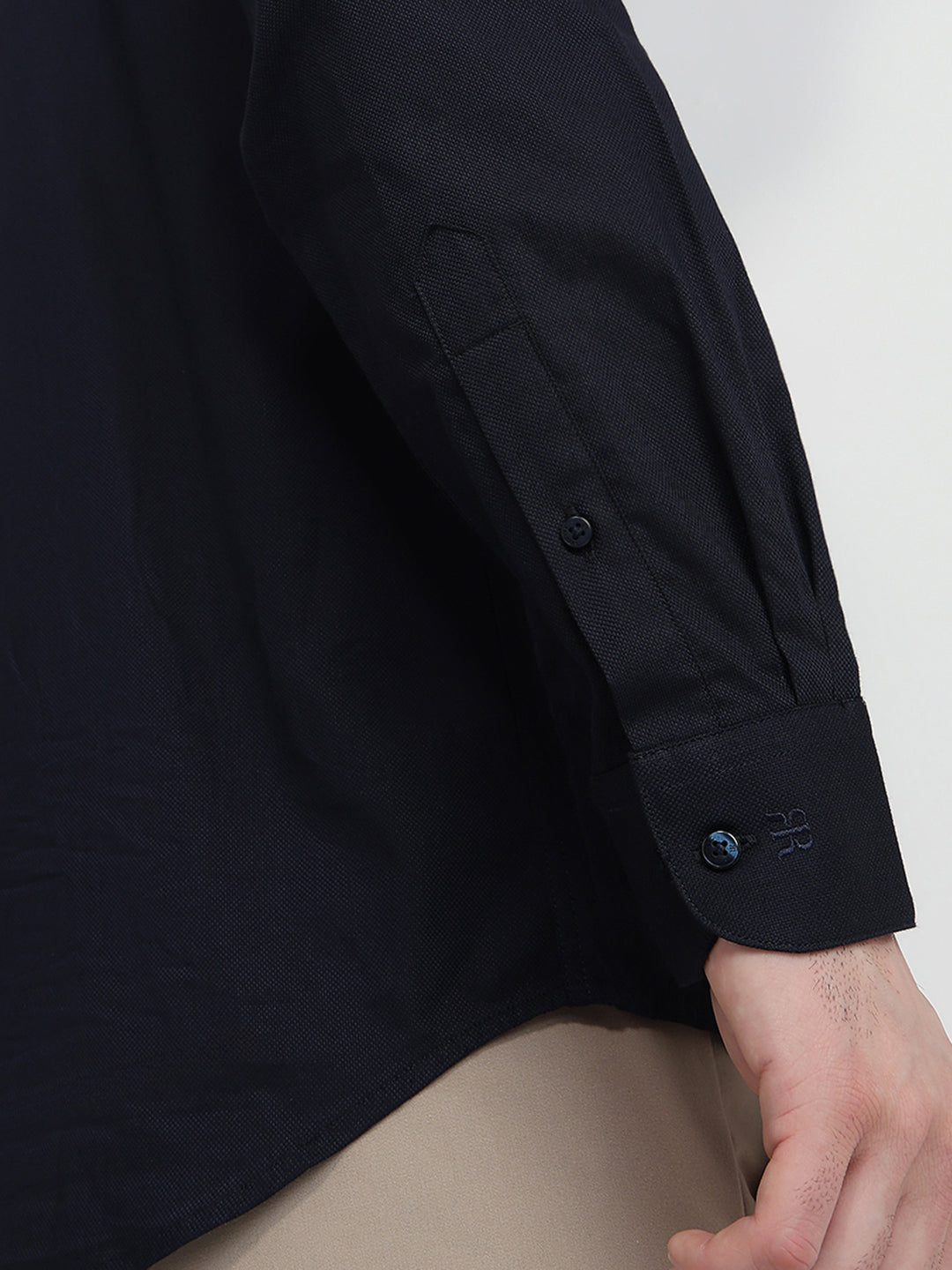 Raymond Men Blue Solid Chambray Slim Fit Cotton Full Sleeve Formal Shirt