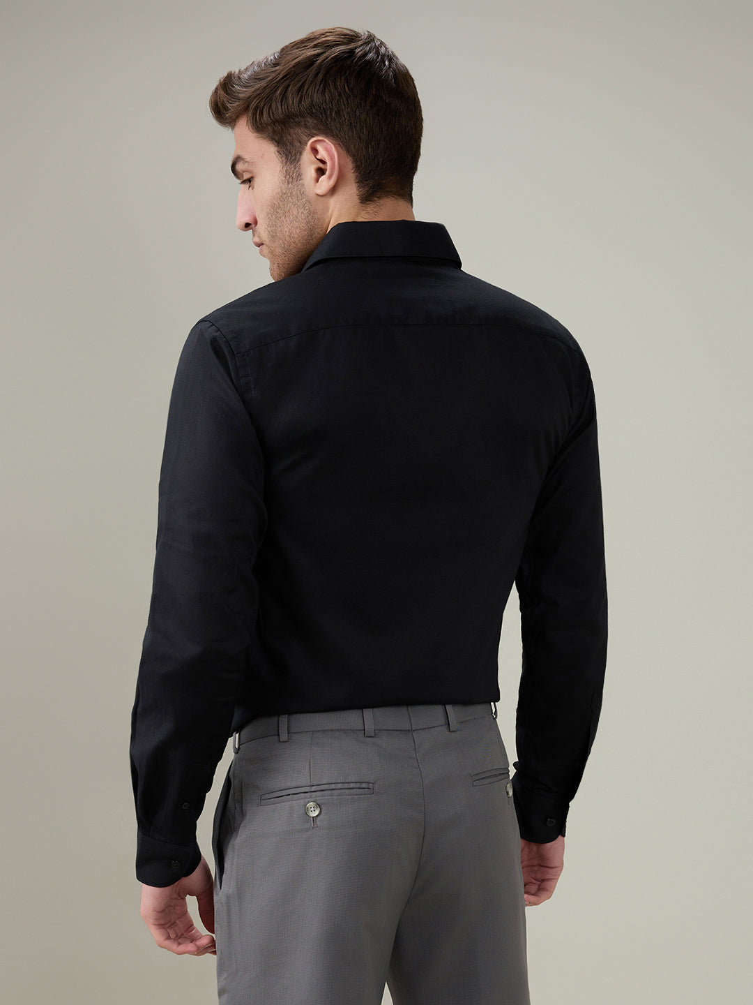 Raymond Men Black Solid Chambray Slim Fit Cotton Full Sleeve Formal Shirt