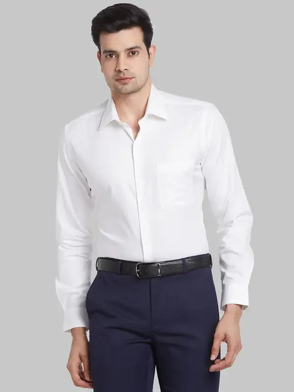 Men White Contemporary Fit Structure Cotton Shirts
