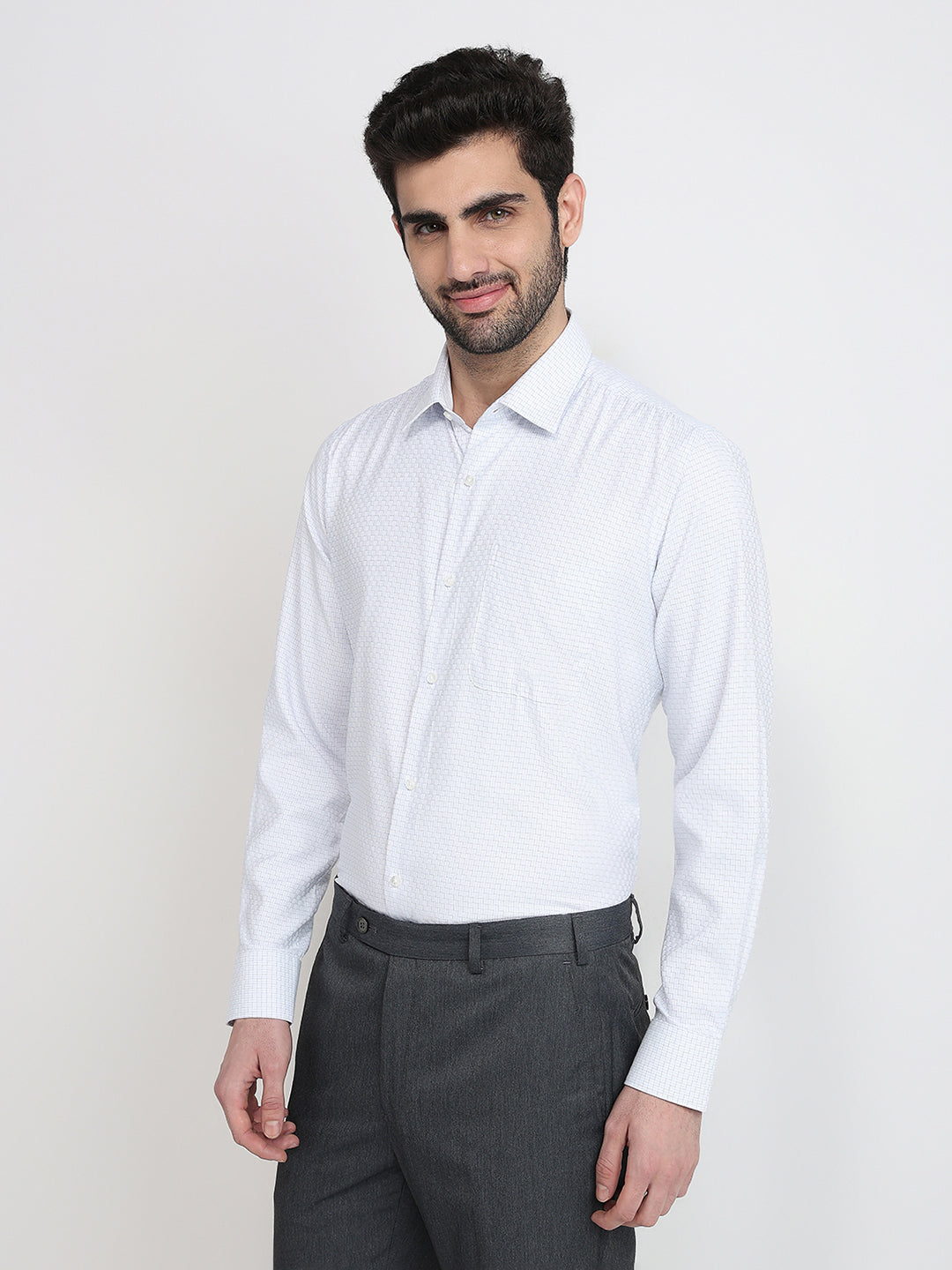 Raymond Men Blue Structure Contemporary Fit Bamboo Blend Full Sleeve Formal Shirt