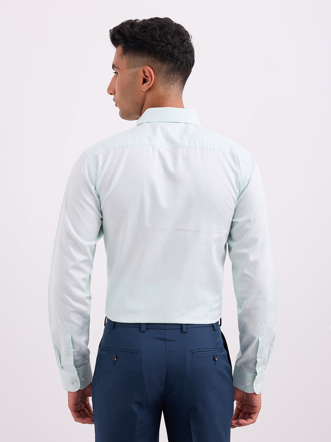 Raymond Men Blue Structure Slim Fit Cotton Full Sleeve Formal Shirt