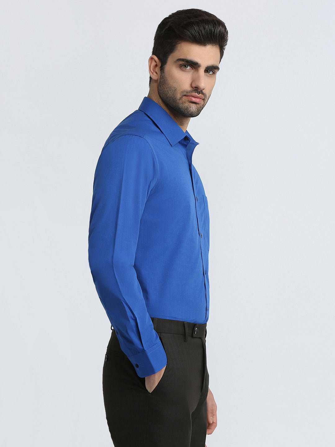 Raymond Men Blue Solid Slim Fit Cotton Formal Shirt