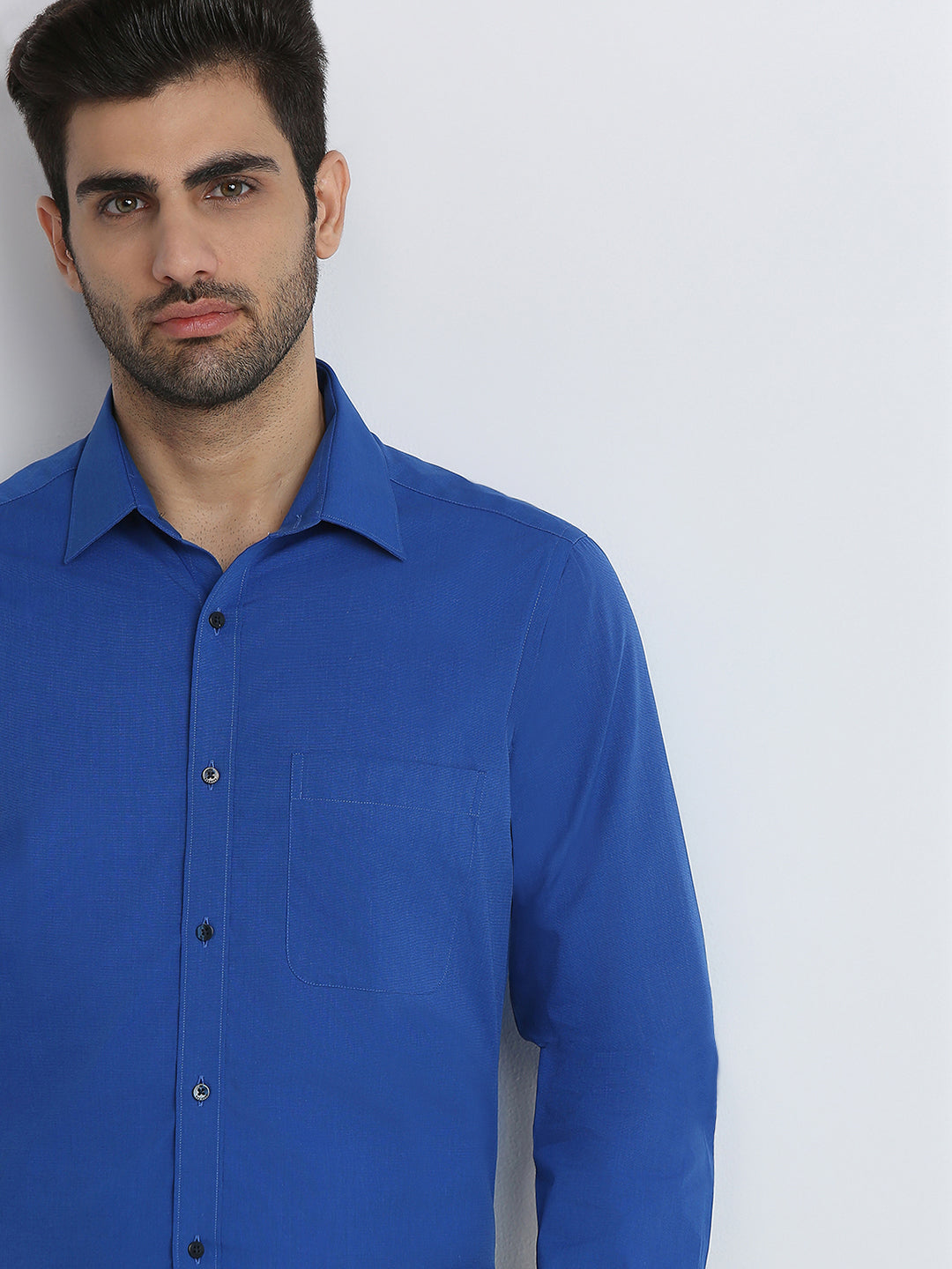 Raymond Men Blue Solid Slim Fit Cotton Formal Shirt