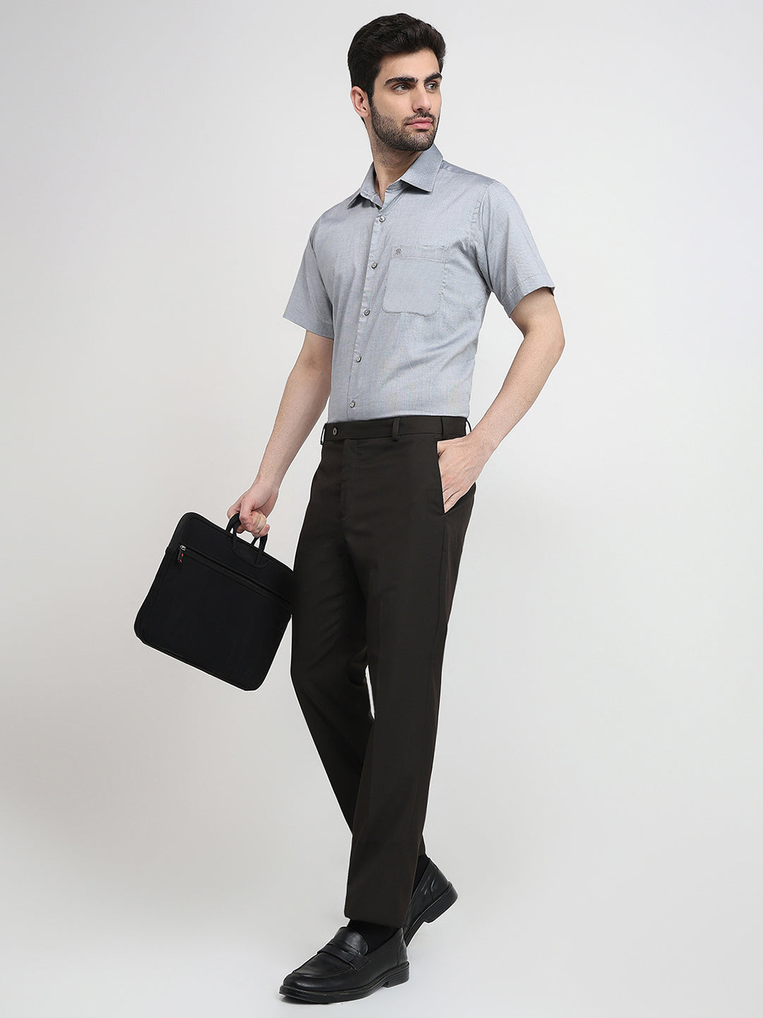 Raymond Men Grey Solid Chambray Regular Fit Cotton Half Sleeve Formal Shirt