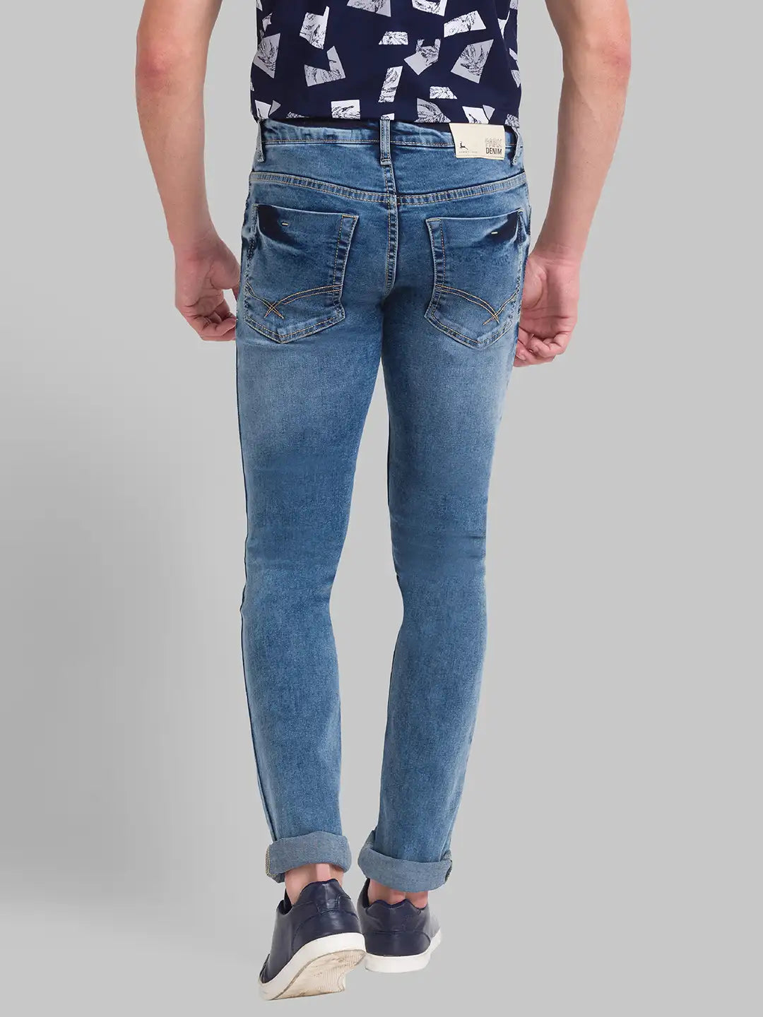 Men Blue Slim Tapered Fit Twill Cotton Blend Jeans