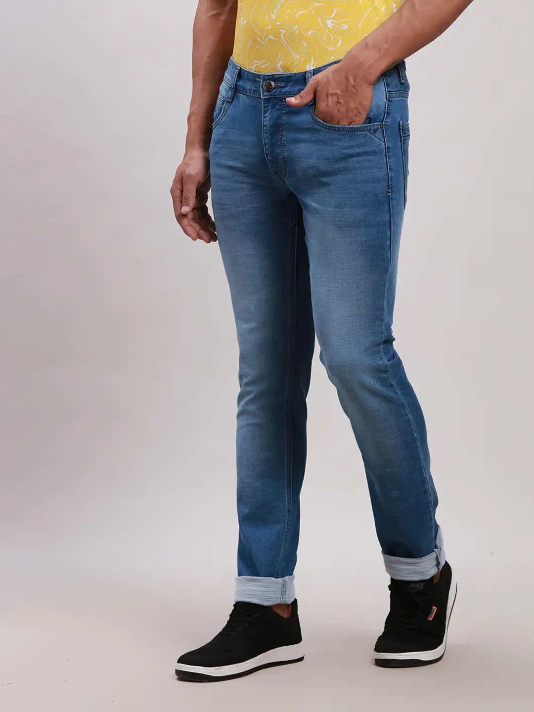 Men Blue Slim Tapered Fit Plain Cotton Blend Jeans