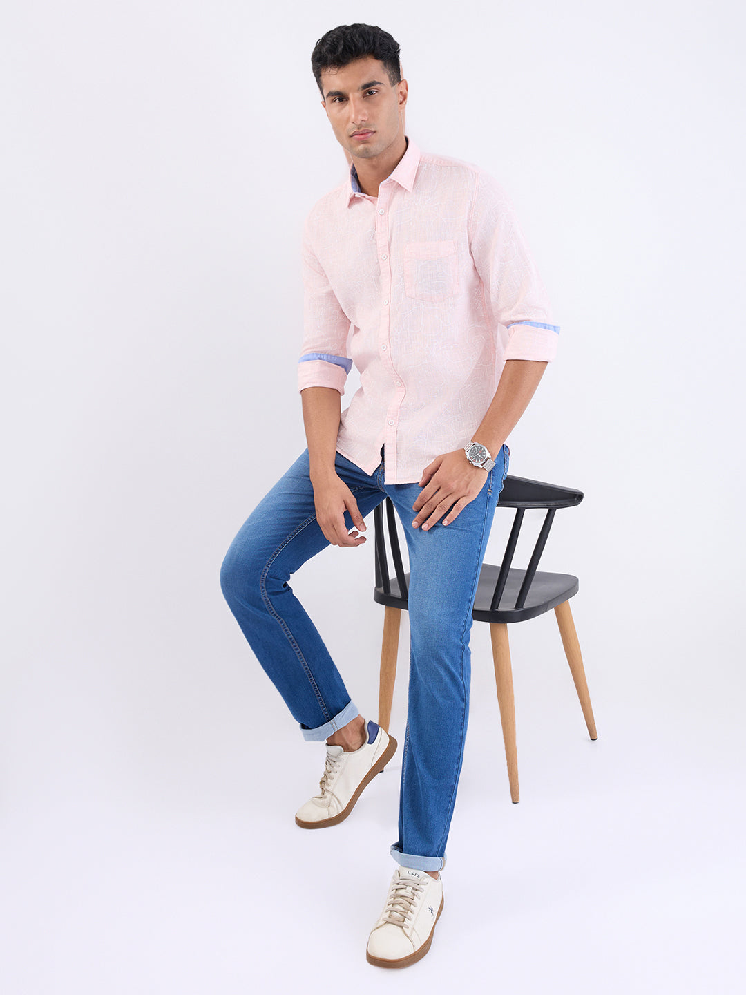 Parx Men Blue Twill Low Rise Tapered Fit Cotton Blend Jeans