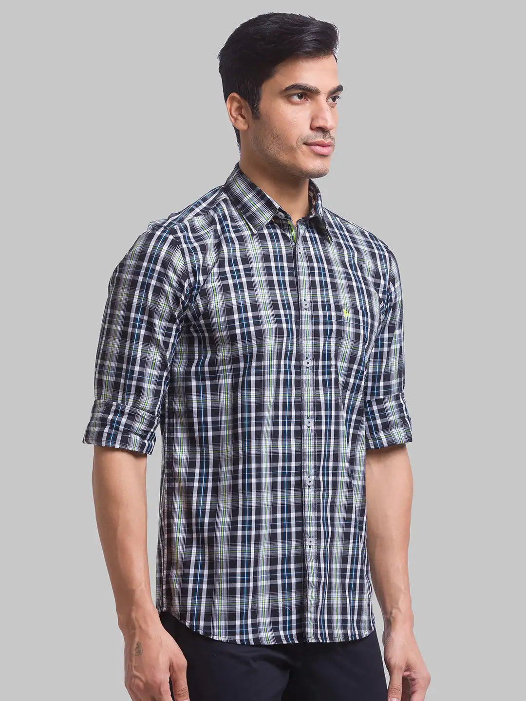 Men Black Slim Fit Checks Cotton Full Sleeve Shirts