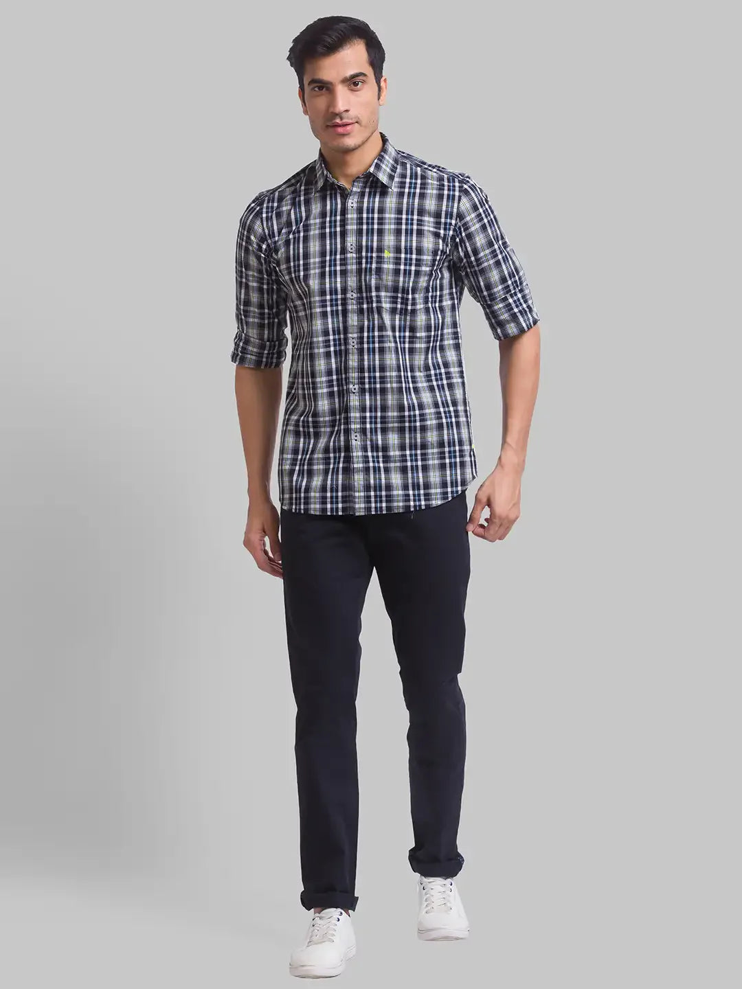 Men Black Slim Fit Checks Cotton Full Sleeve Shirts