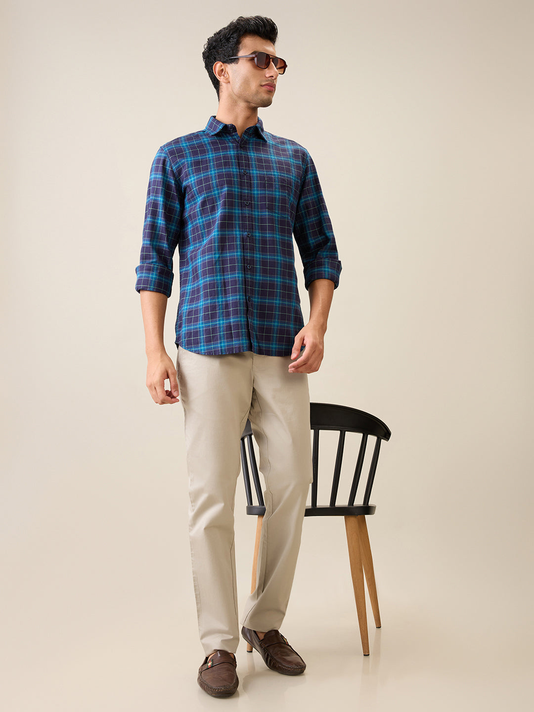 Parx Men Blue Checks Slim Fit Cotton Casual Shirt