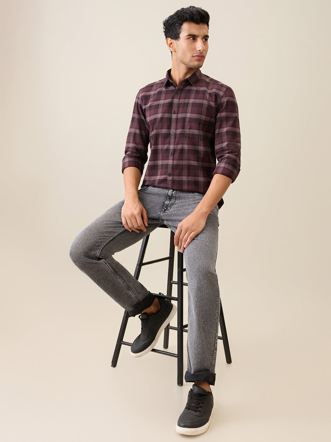 Parx Men Maroon Checks Slim Fit Cotton Casual Shirt