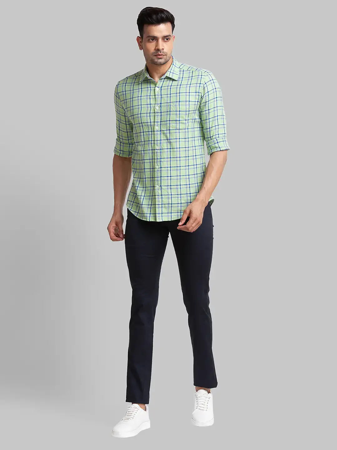 Men Blue Super Slim Fit Solid Cotton Blend Trouser