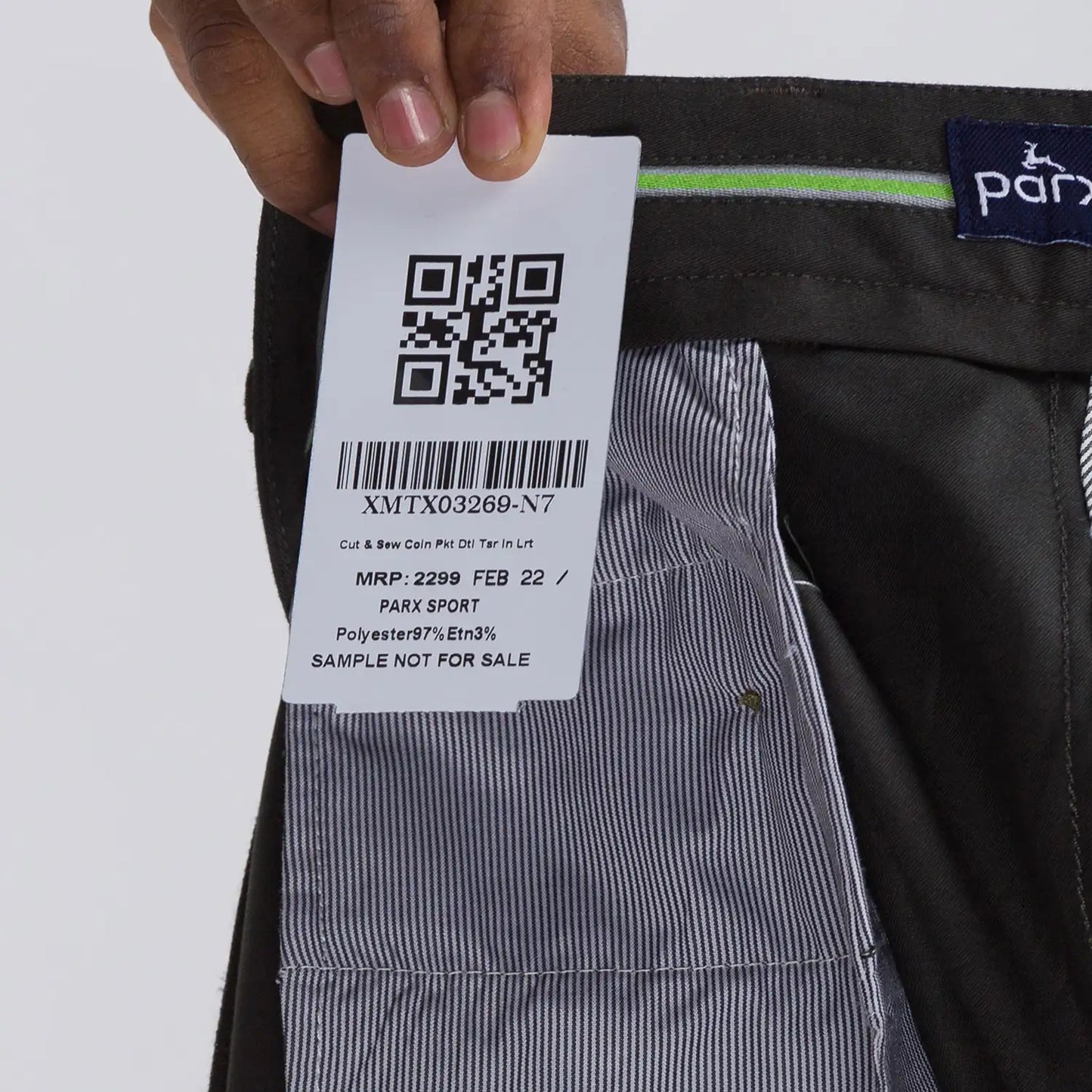 Men Green Lrt Fit Solid Cotton Blend Trouser