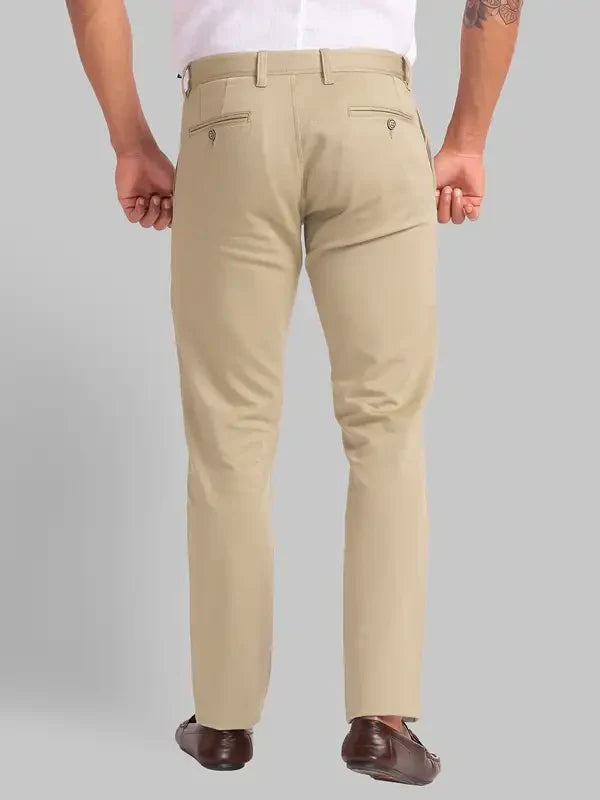 Men Green Lrt Fit Solid Cotton Blend Trouser