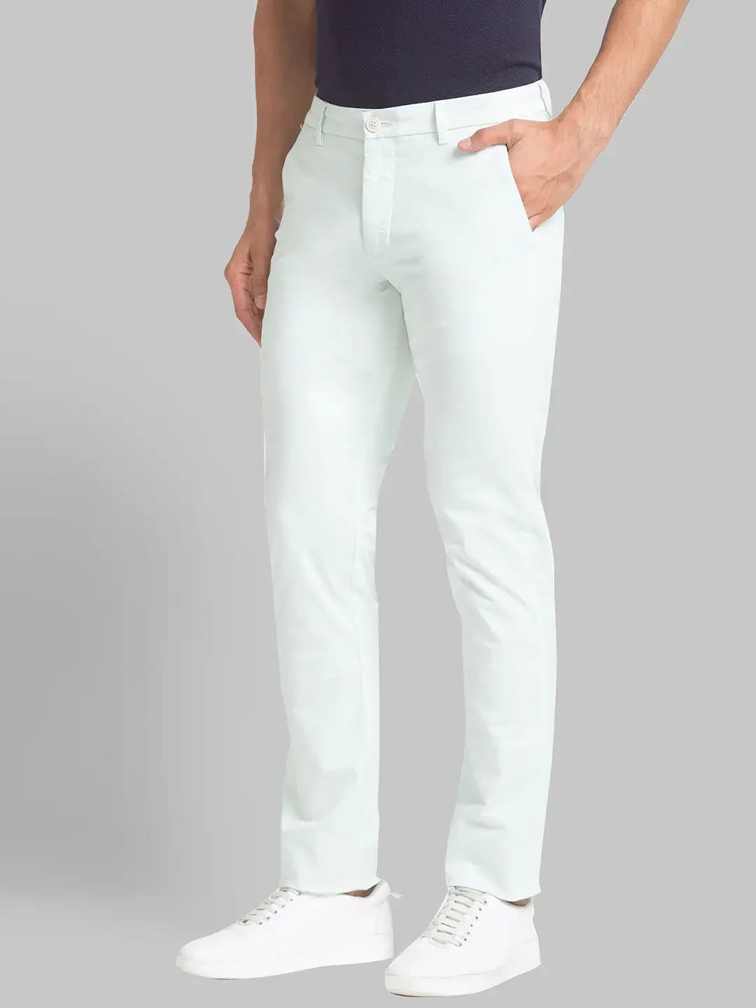 Men Green Lrt Fit Solid Cotton Blend Trouser