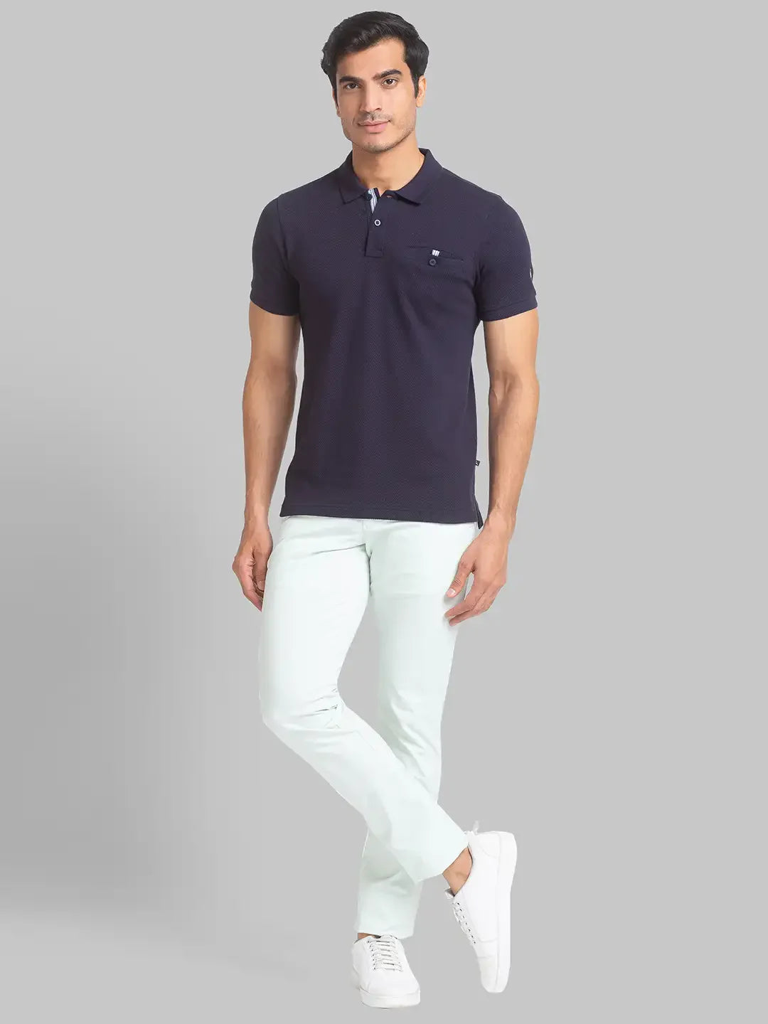 Men Green Lrt Fit Solid Cotton Blend Trouser