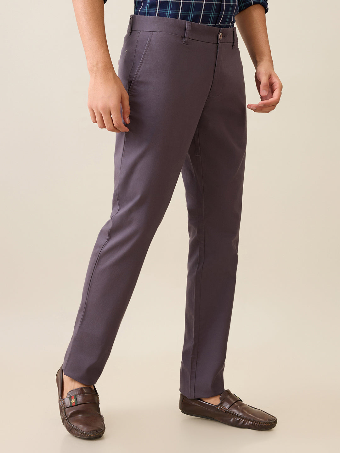 Parx Men Grey Solid Low Rise Tapered Fit Cotton Blend Trouser